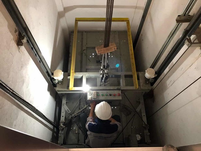 Bảo trì thang máy gia đình và những điều cần biết